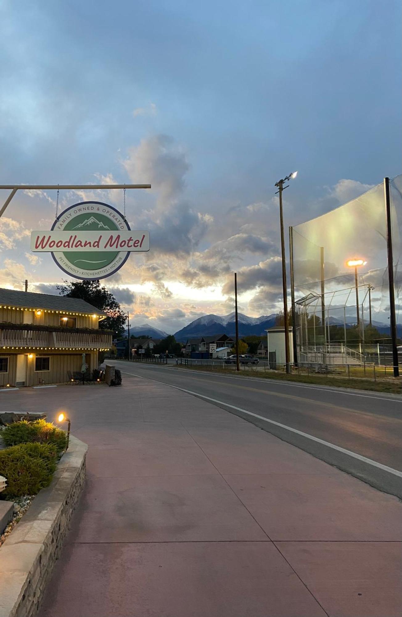 Woodland Motel ซาลิดา ภายนอก รูปภาพ